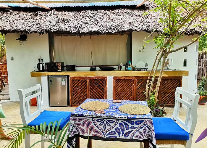 Watamu Beach Cottages B&B